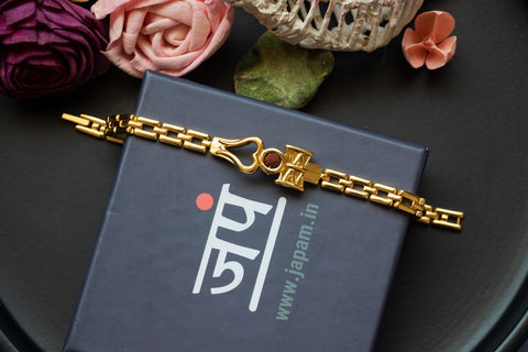 Buy SANNIDHI® Friendship Bracelet for 3 Girls Stylish Adjustable Matching  Heart Bracelets for Sisters, Bestie Girls Women Best Friends Bracelet for  Girls Gift - 3 Pcs at Amazon.in