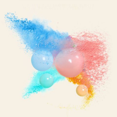 Balles à piscine affichant une dispersion de poudre artistique en bleu, rose, turquoise et orange.