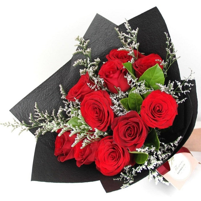 classic red roses