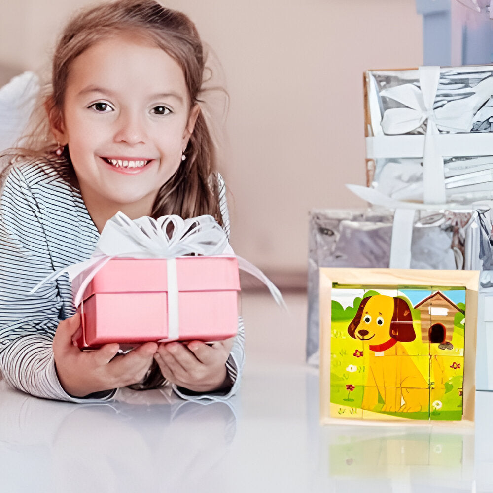 petite fille avec puzzle 3D