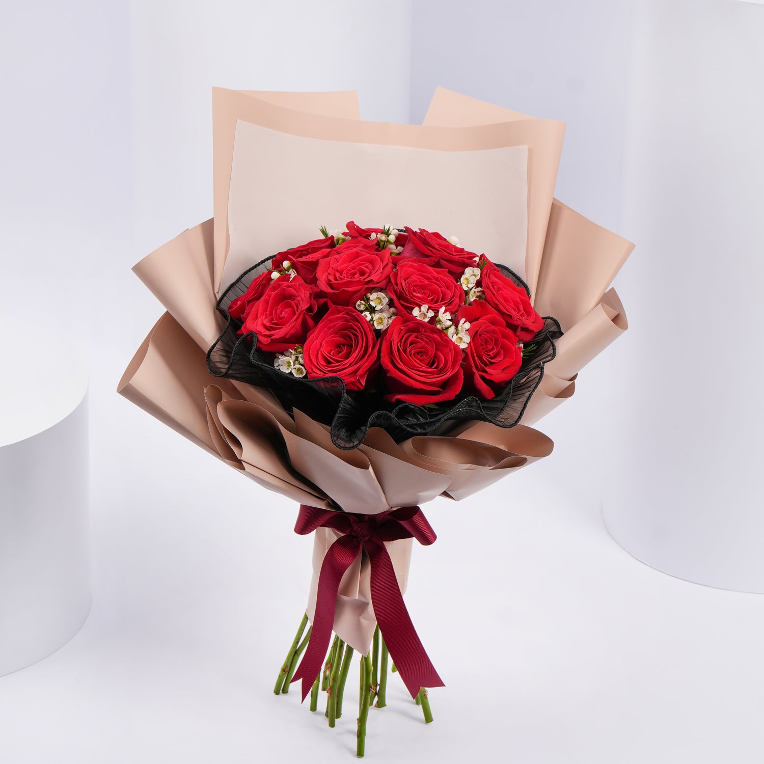 15 Red Roses Bouquet for Graduation Day