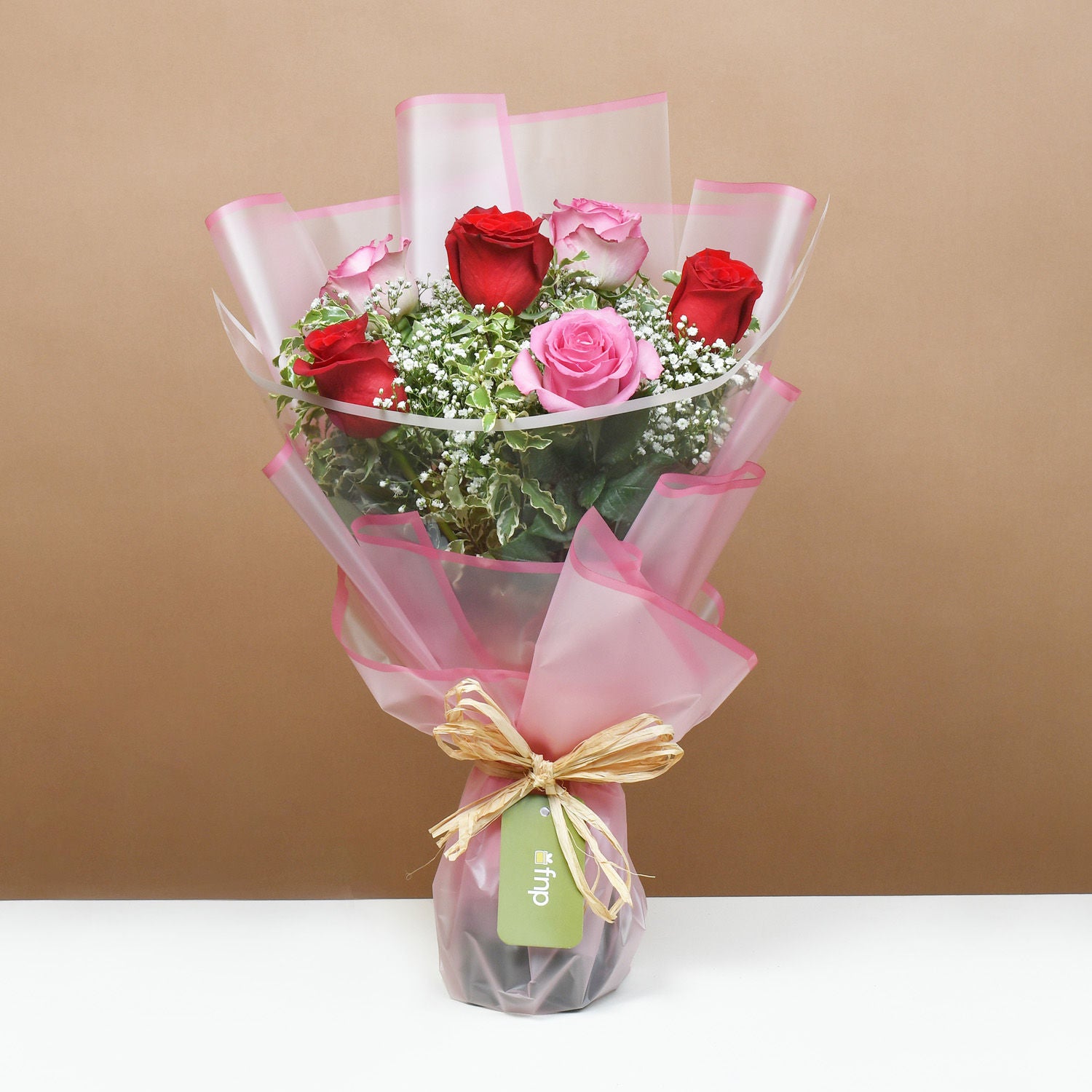 6 Mix Fresh Roses Hand Bouquet