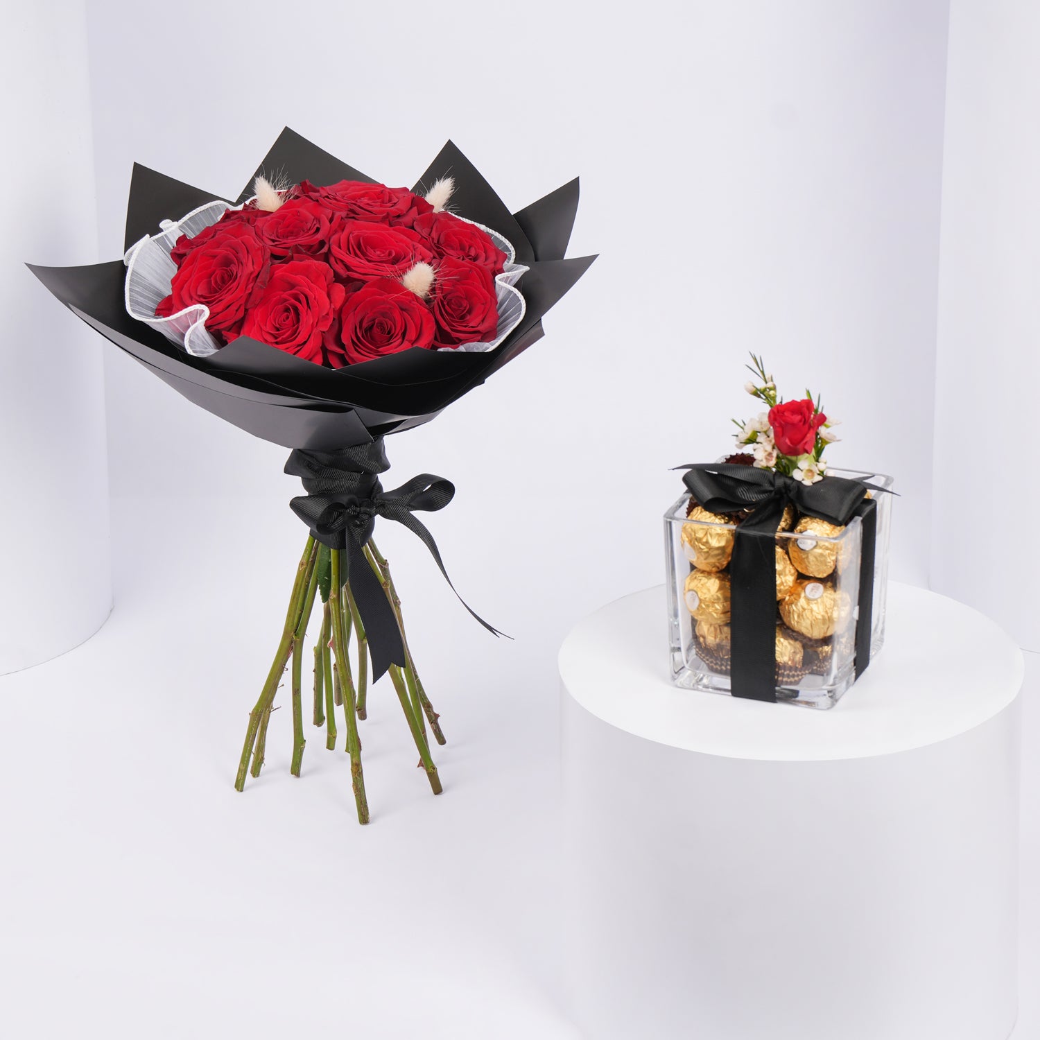 10 Red Roses Flower Bouquet with Chocolates