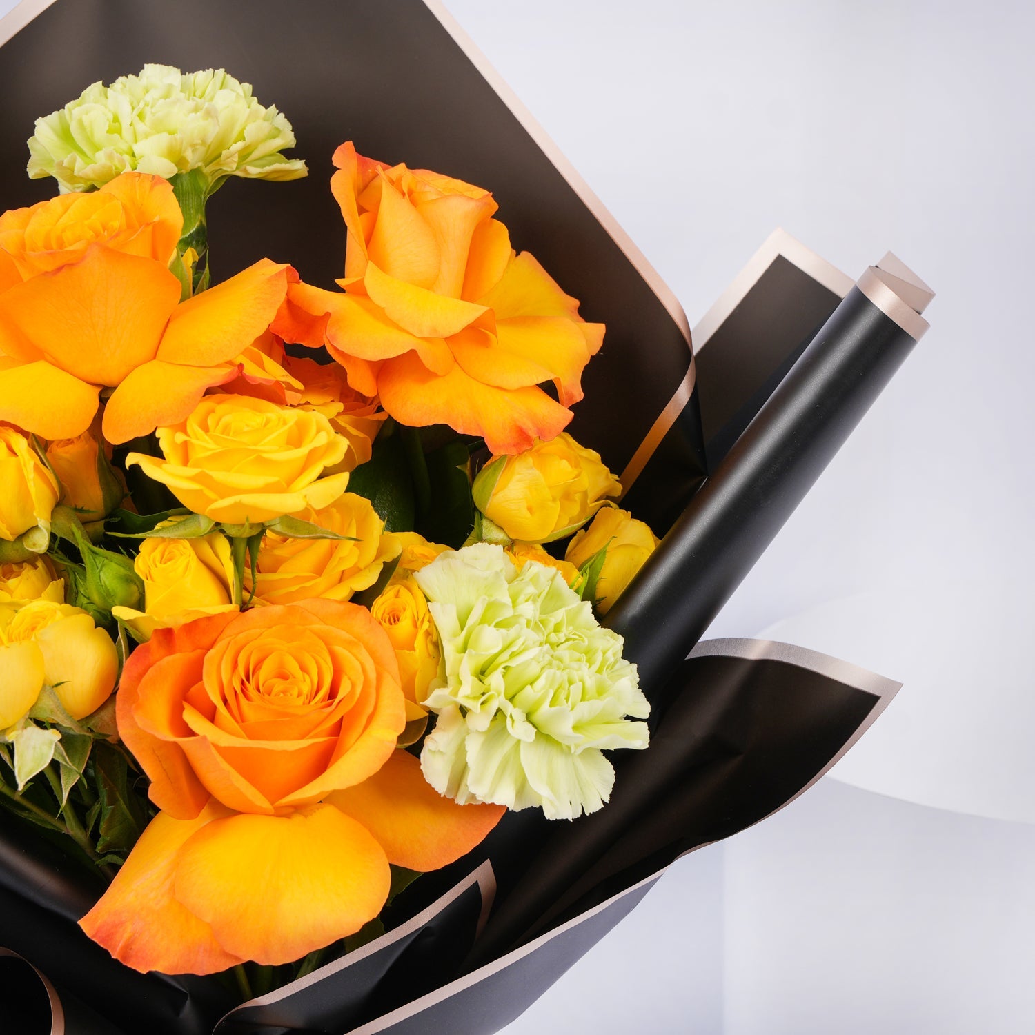 Colorful Roses Bouquet | Umrah Mubaraka