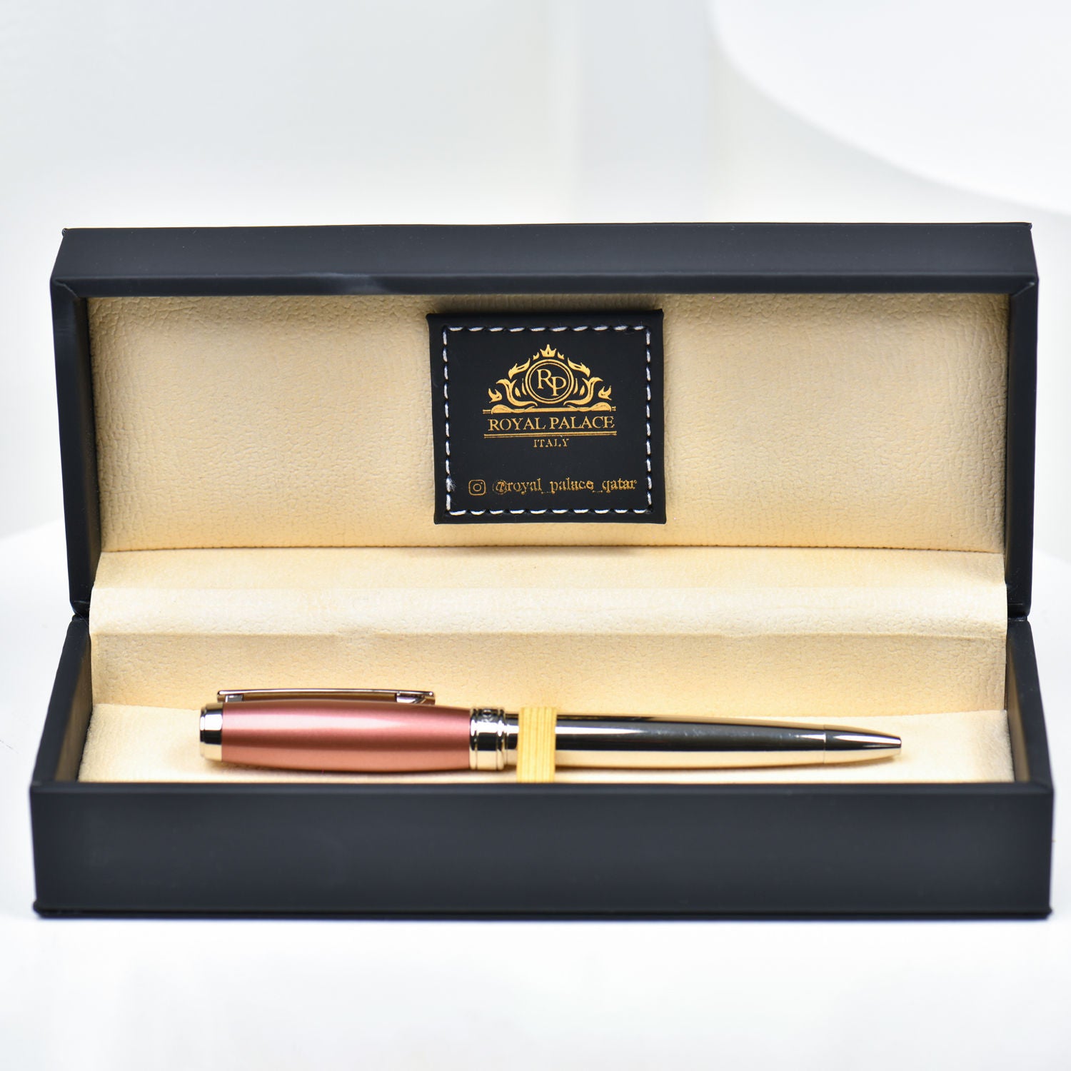 Love Expressions & Royal Palace Pen