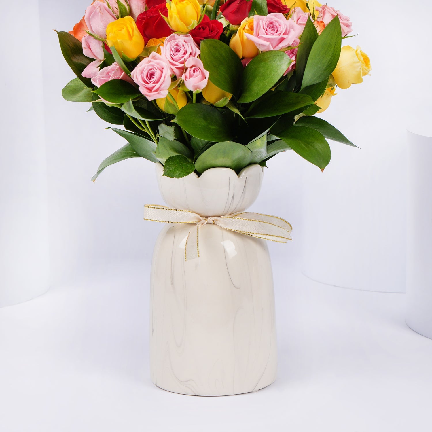 Mixed Color Baby Roses Vase Arrangement | Umrah