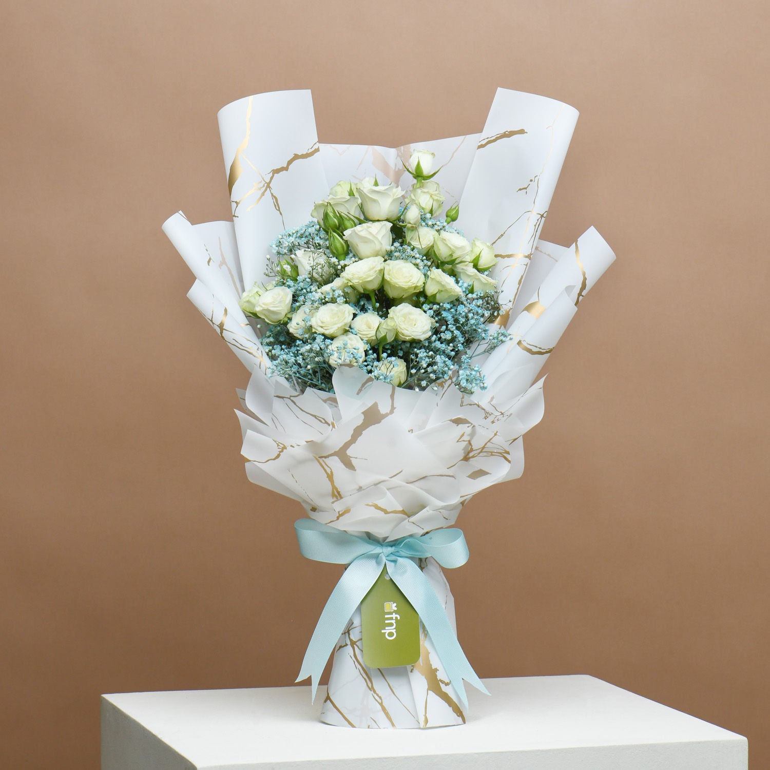 Pure Elegance White Roses