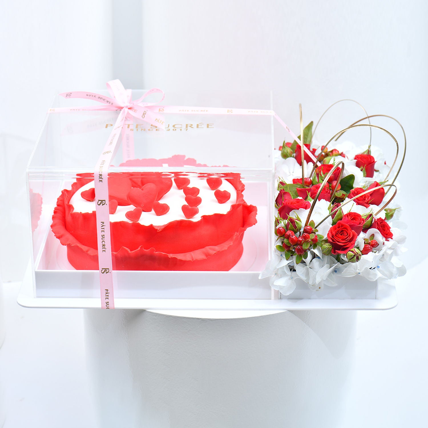 Valentine's Pate Sucree Vanilla Cake & Blooms