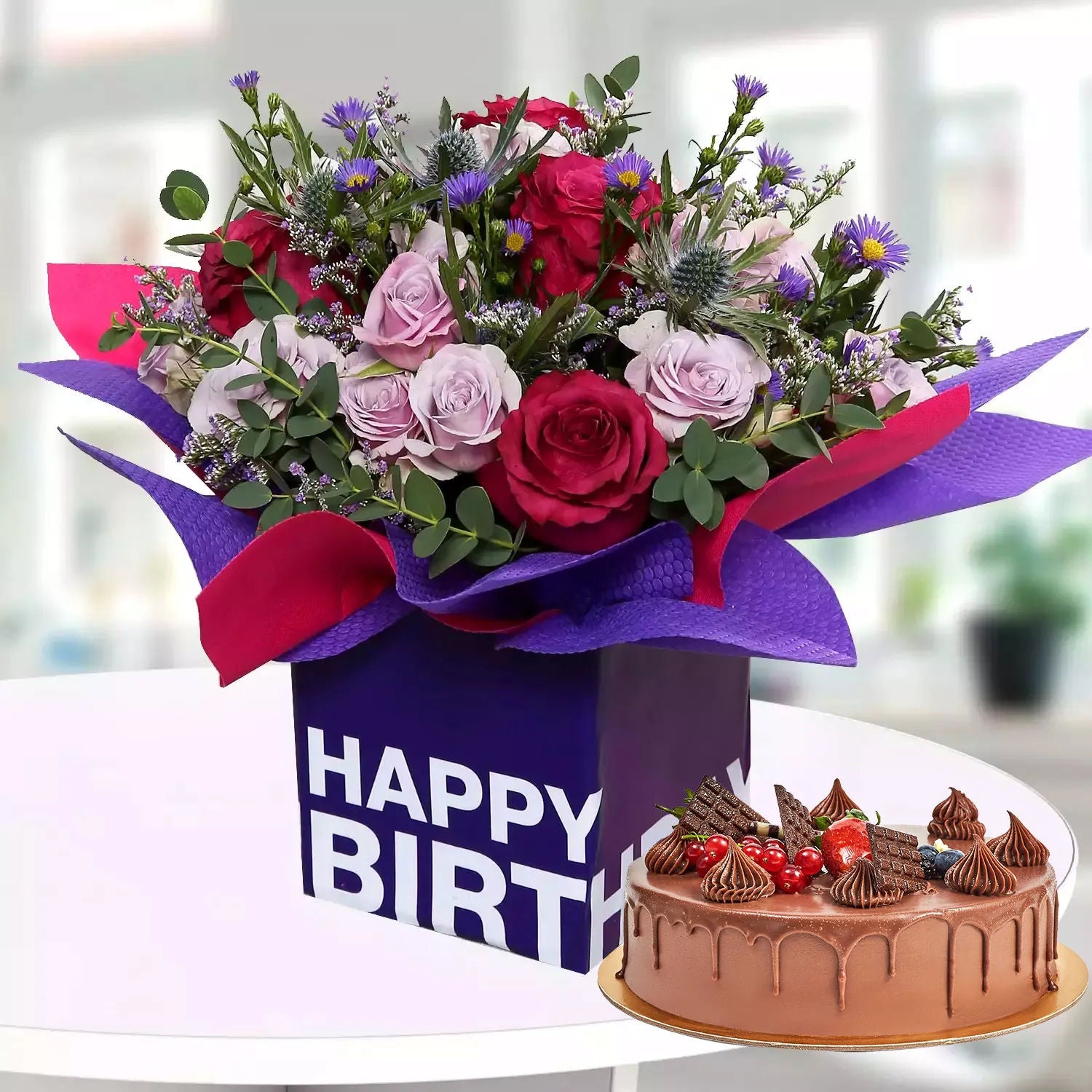 1 Kg Chocolate Cake With Birthday Flower Arrangement