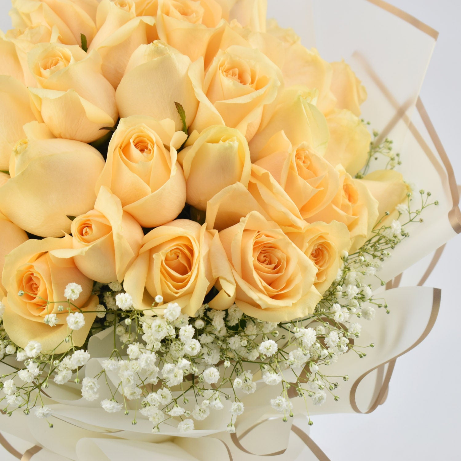 35 Peach Roses Bouquet