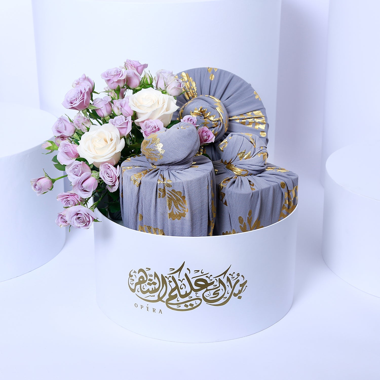 National Day Combo | Online Flowers & Gifts Delivery in Qatar | Same Day  Delivery