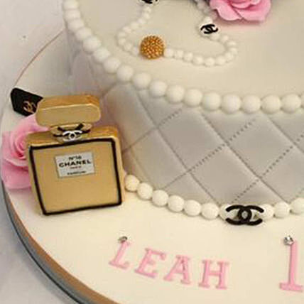 Chanel 3D Theme Cake