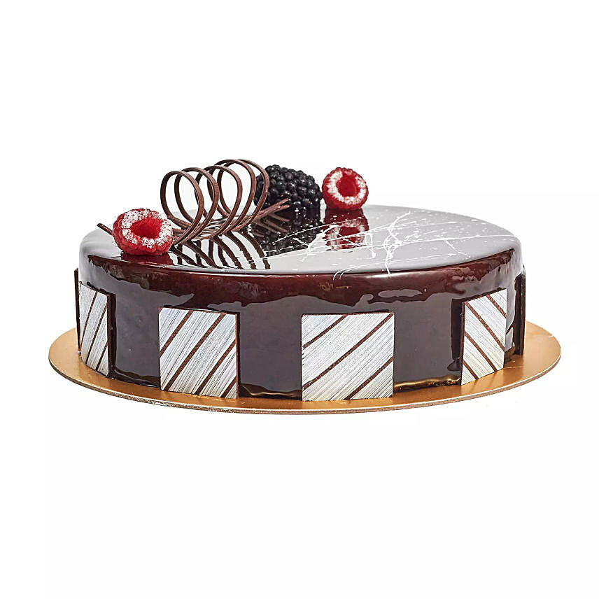 Delicious Chocolate Truffle Cake