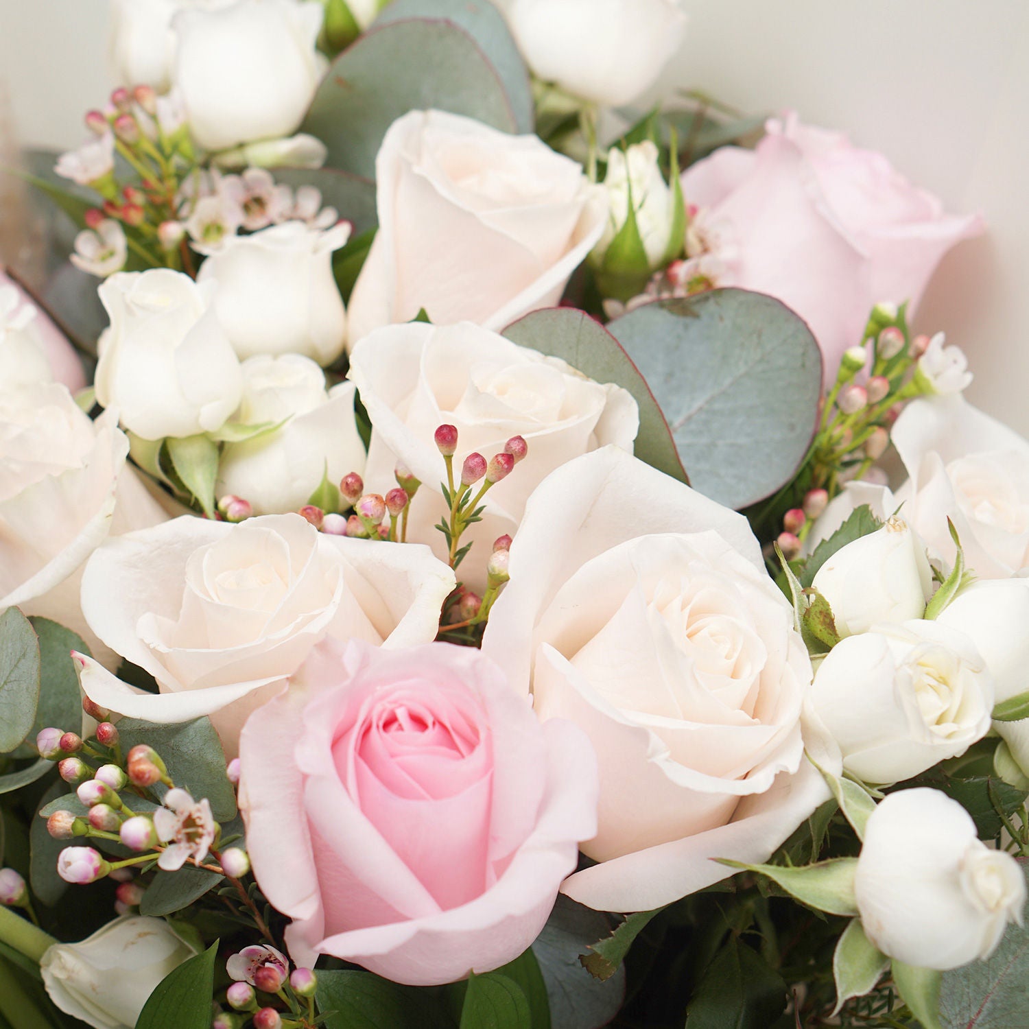 Classic Mixed Flowers Bouquet