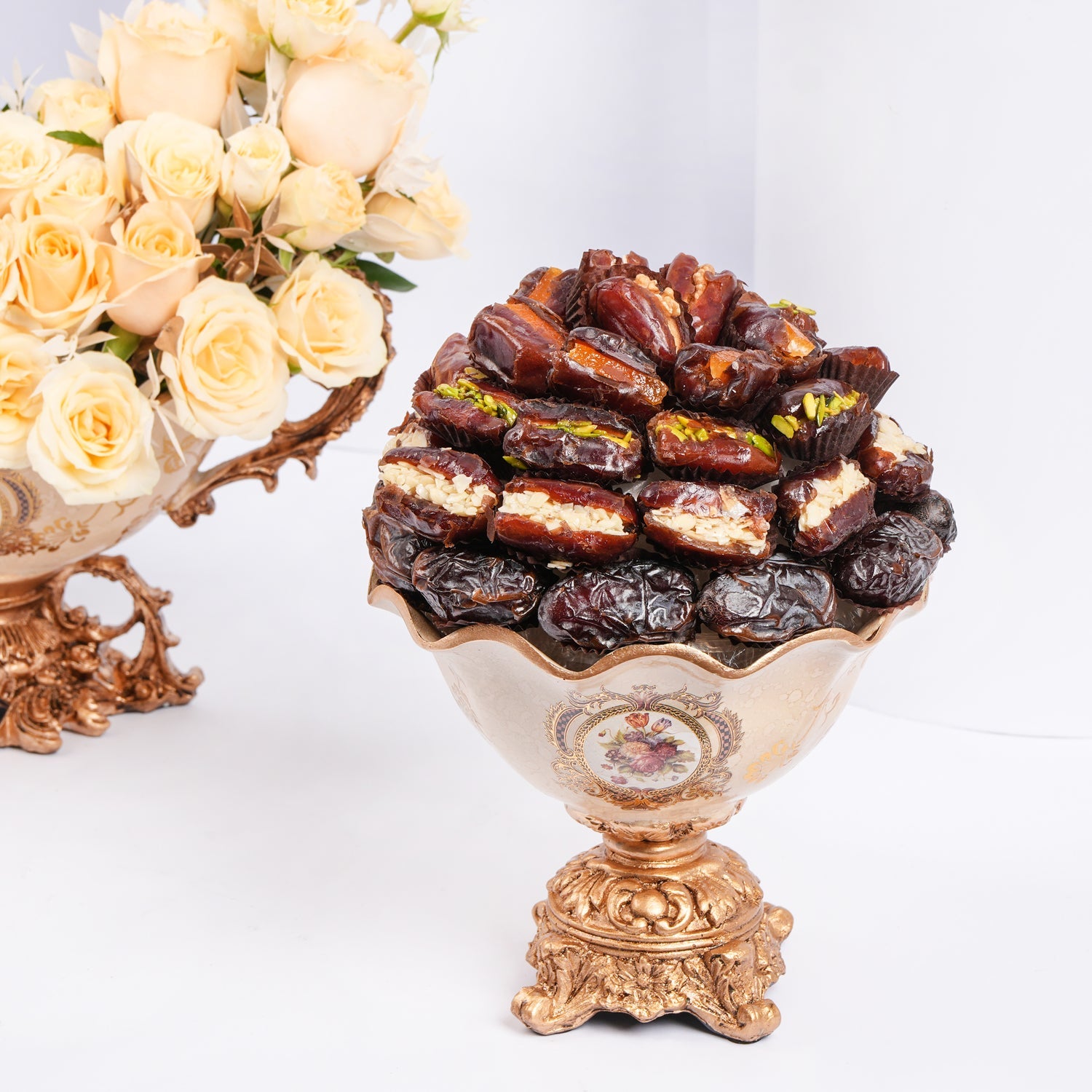 Crescent Moon Shape Flowers and Dates