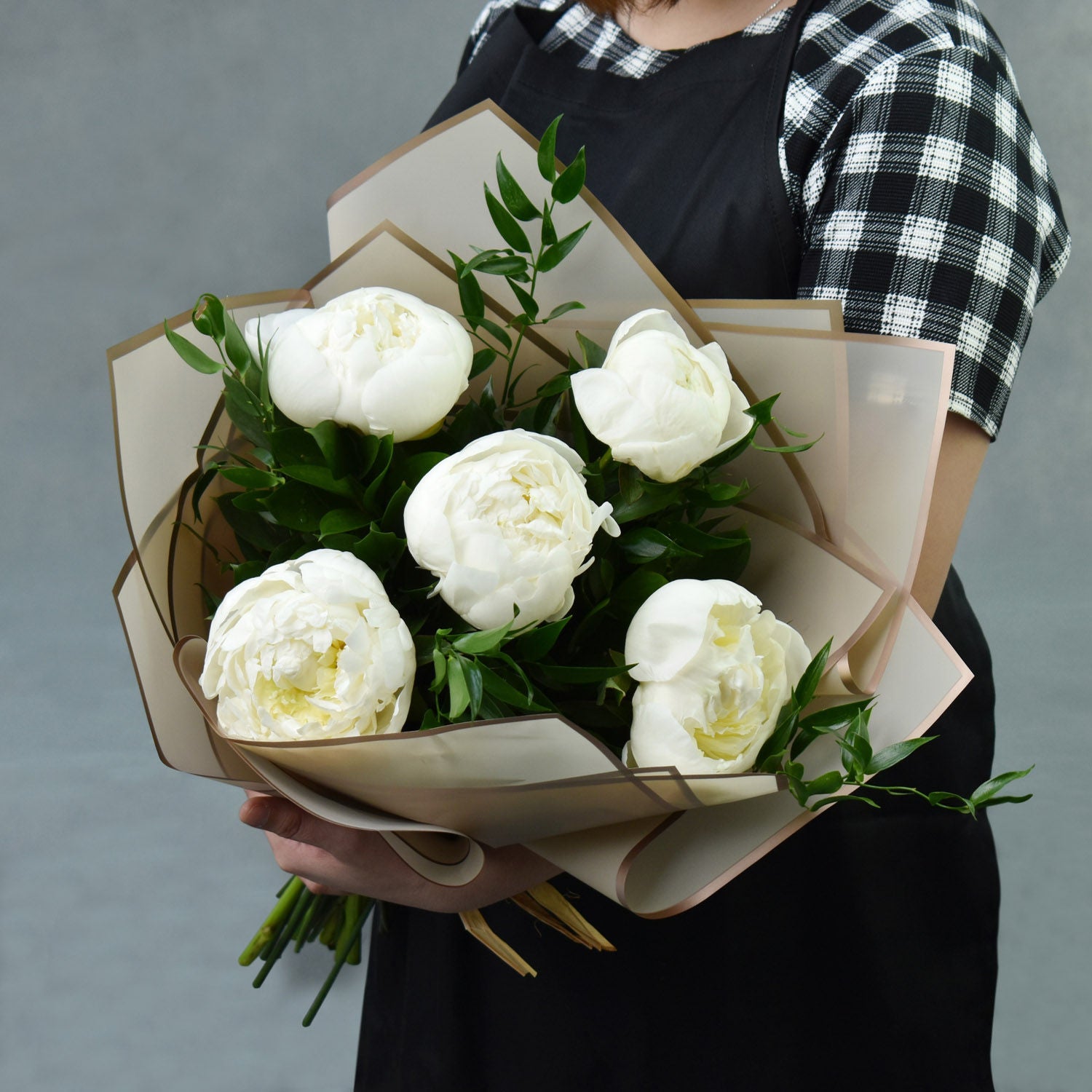 Elegant 5 White Peonies Bouquet