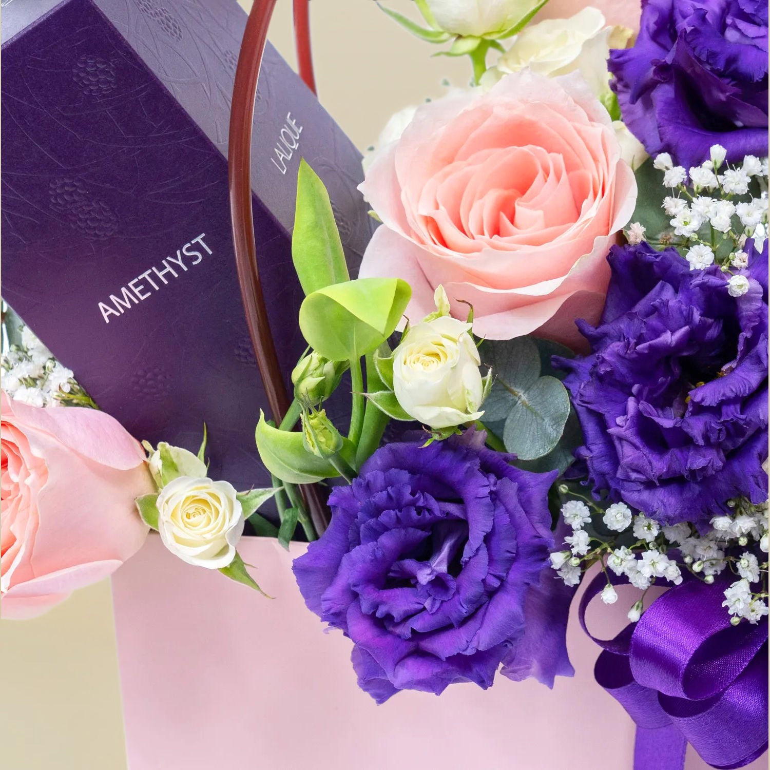 Flower Arrangement with Perfume