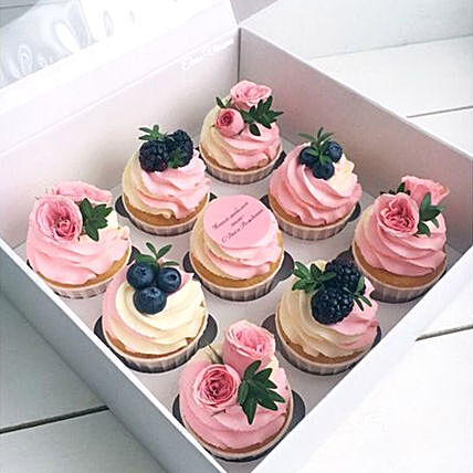 Creamy Floral Cupcakes