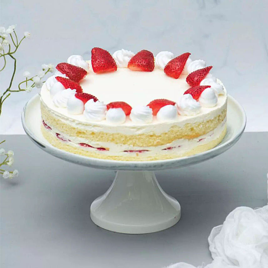 Fresh Strawberry Cake