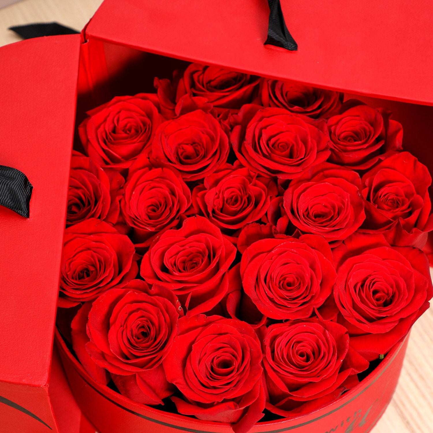 Luxurious Red Roses Box