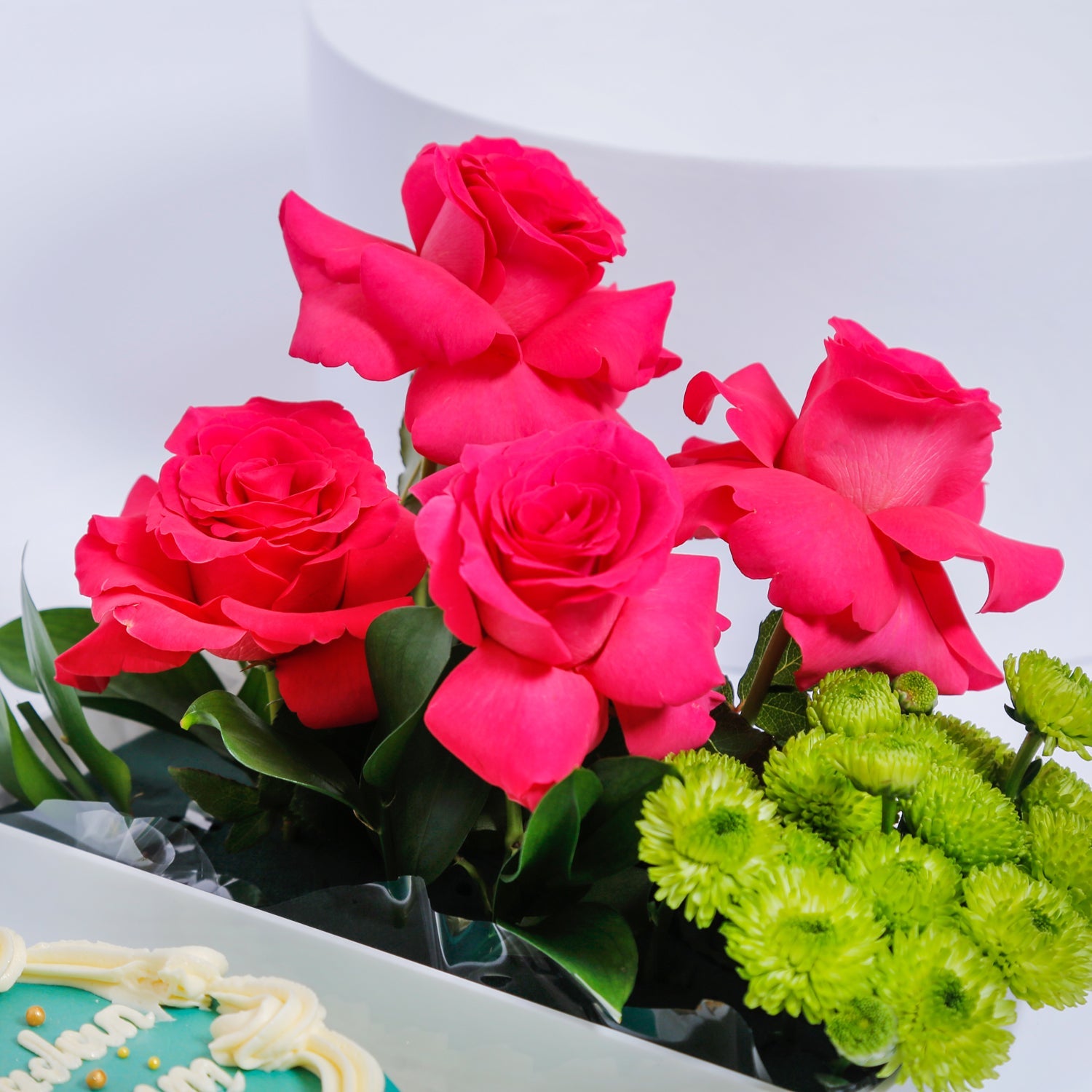 Ramadan Cake and Flowers Hamper