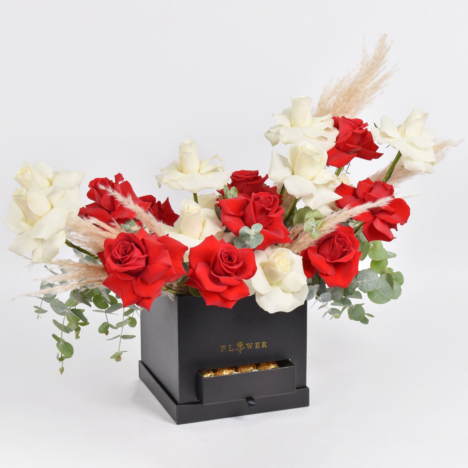 Red and White Roses Beauty Box