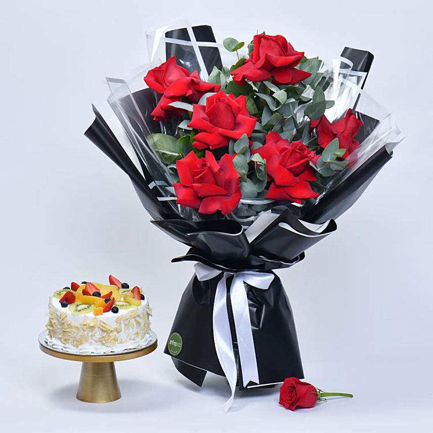 Red Roses Bunch With Mix Fruit Cake