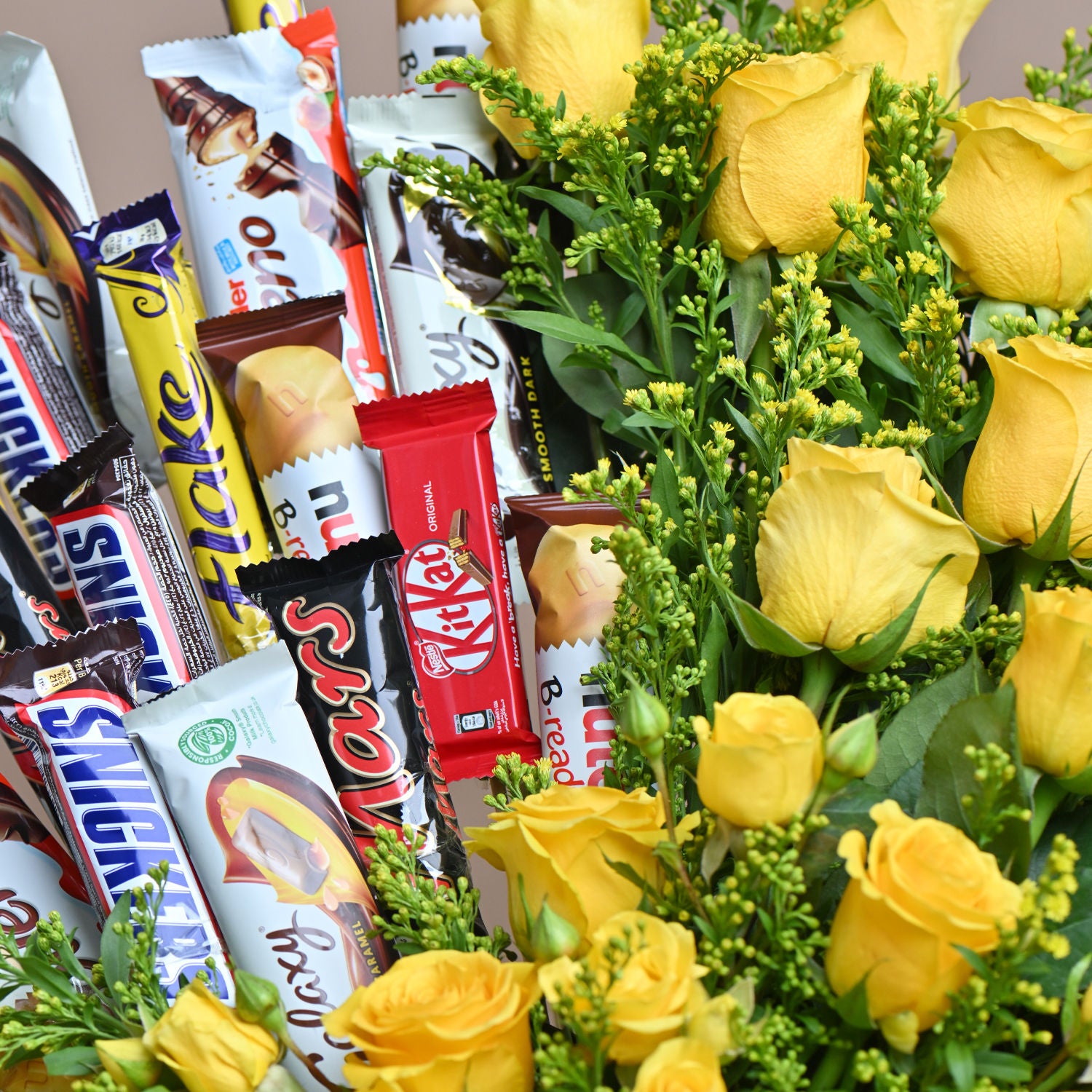 Roses Arrangement with Chocolate Delight