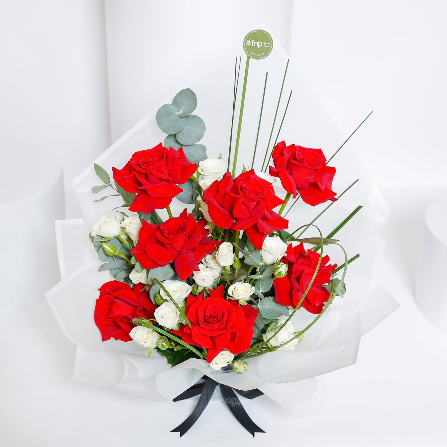 Simply Red Roses Bouquet for Mom