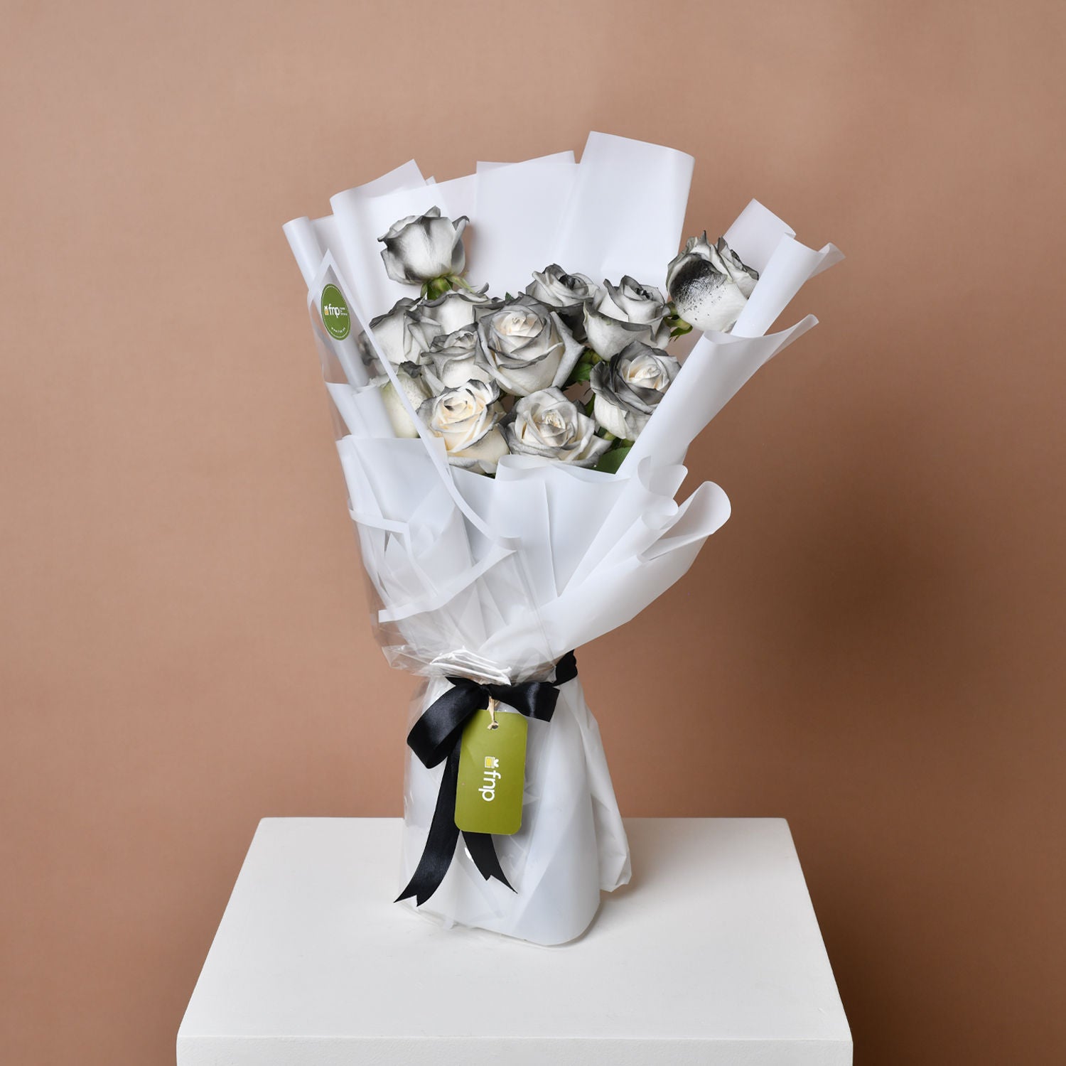 Snowy Rose Bouquet