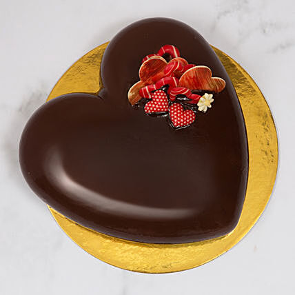 Triple Choco Heartbeat Mousse Cake