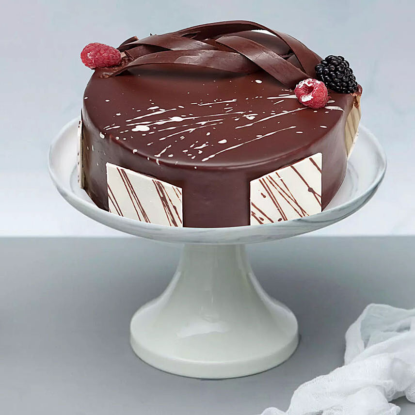 Yummilicious Chocolate Fudge Cake