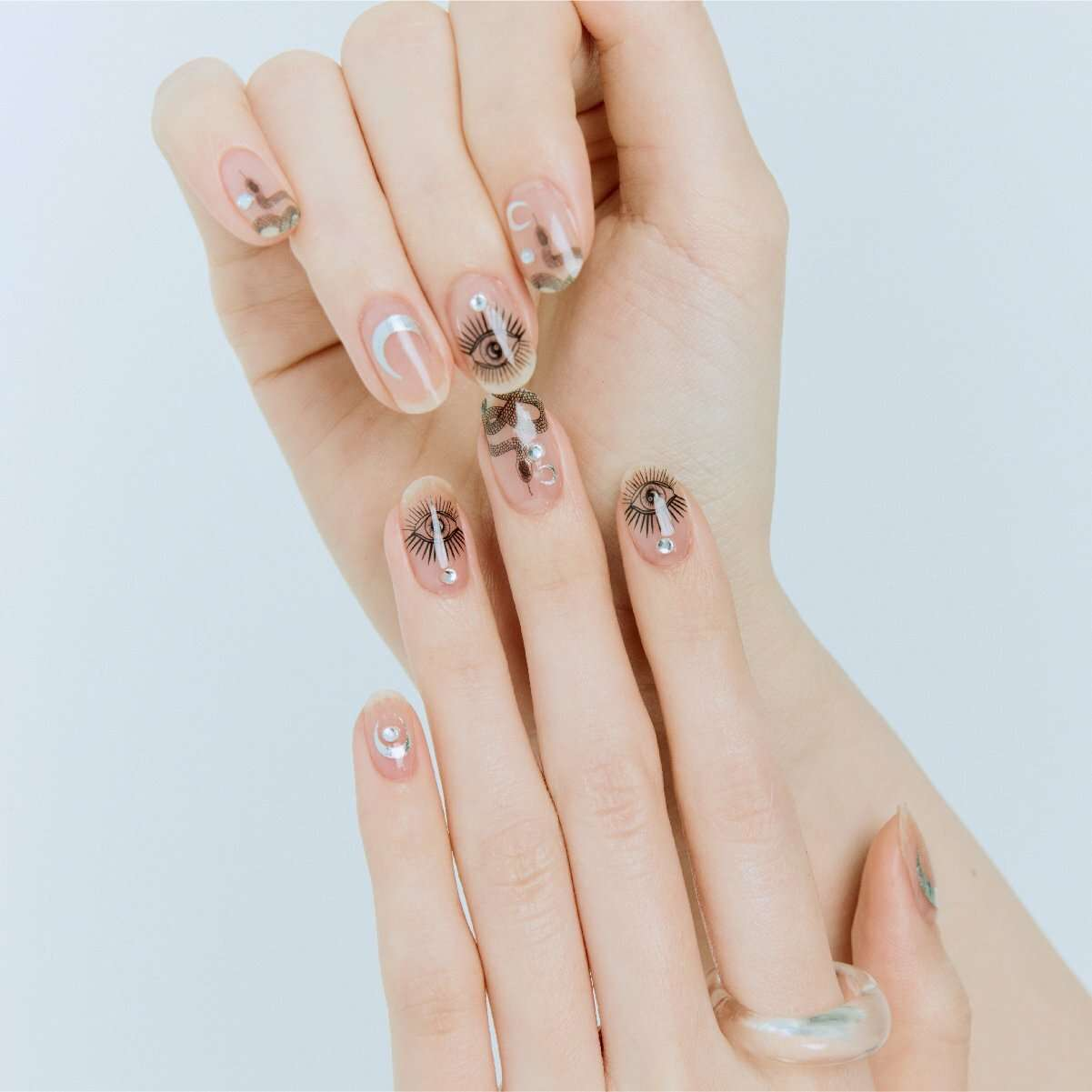 20 Beautiful & Easy Nail Art Ideas To Do At Home