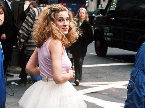 Sex and the city Carrie Bradshaw wearing pink tank top and tulle tutu
