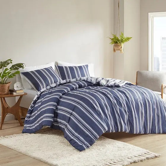 Striped Reversible Duvet Cover Set Navy Full/Queen Olliix.com
