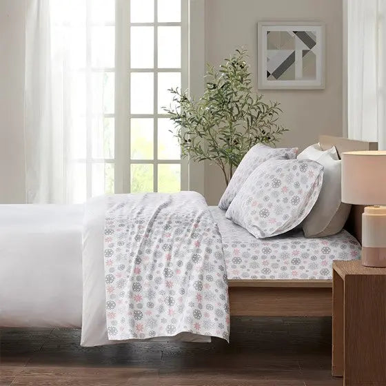 Printed Sheet Set Pink/Grey Snowflakes Queen Olliix.com