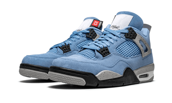 Air Jordan 4 Retro UNC