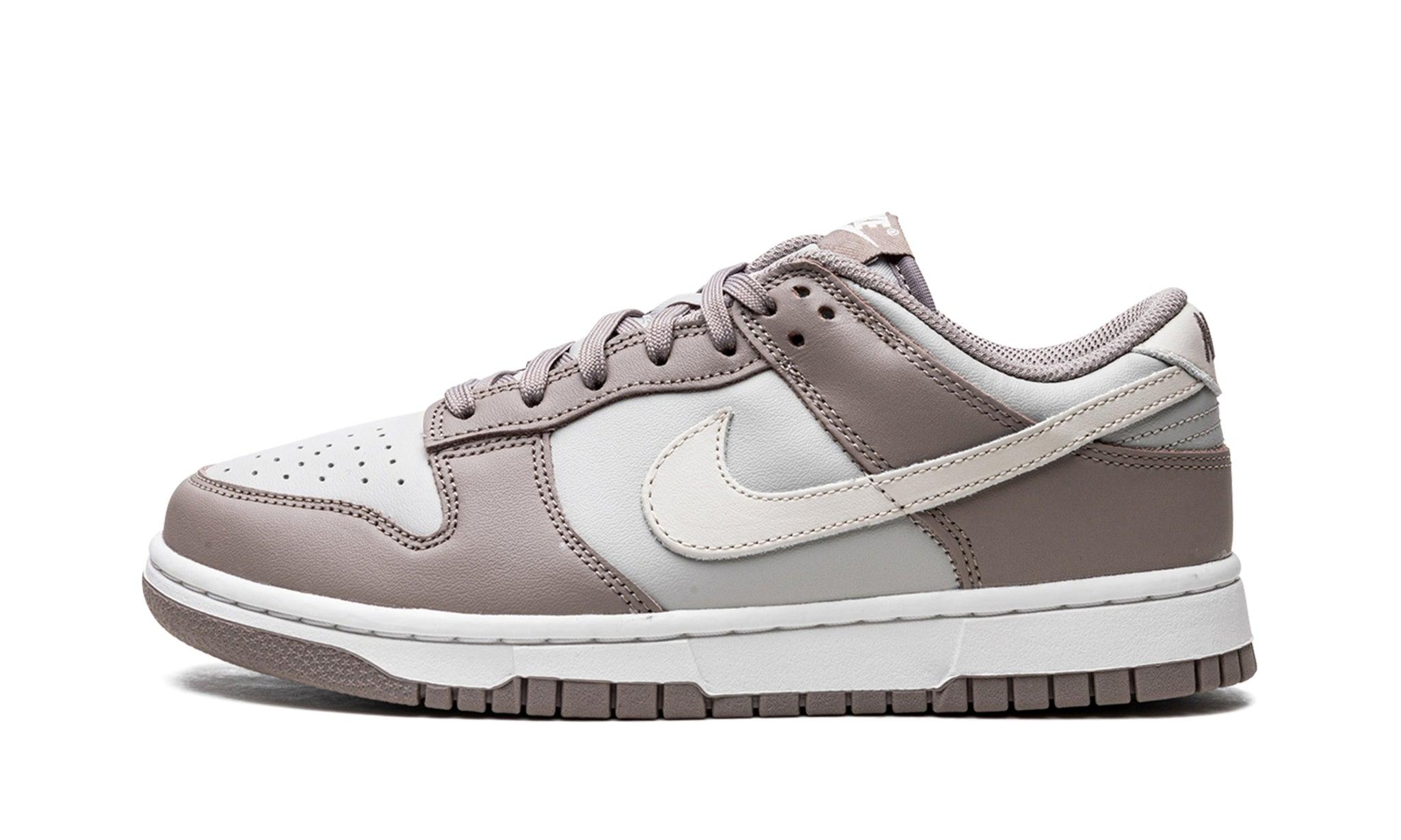 Nike Dunk Low Bone Beige Moon Fossil