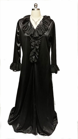 VINTAGE 60s / 70s GLAMOROUS VICTORIAN-LOOK BLACK DRESSING GOWN OR NIGHTGOWN DRIPPING WITH LACE