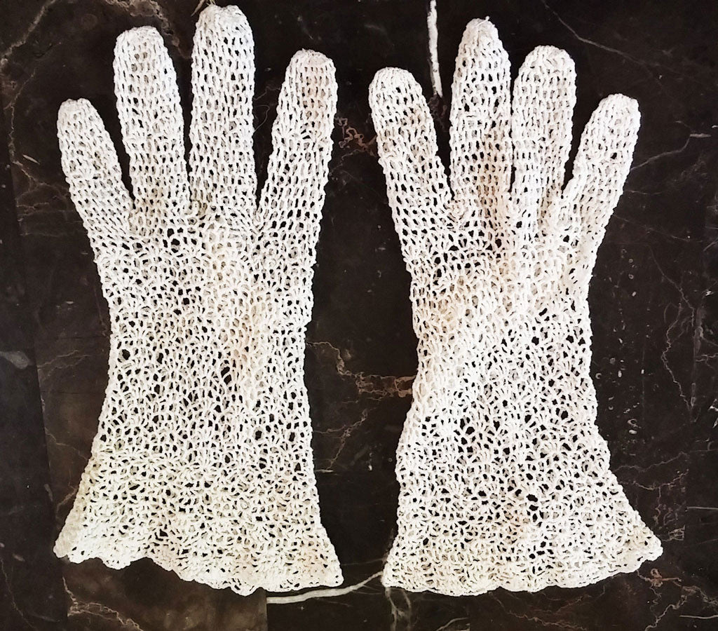 1950s white gloves