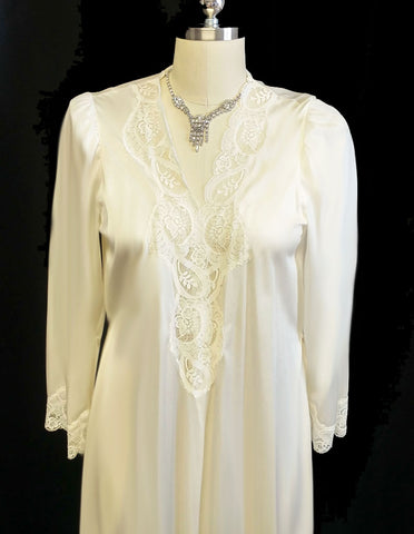 *VINTAGE BRIDAL TROUSSEAU OLGA LACEY SILKY NYLON PEIGNOIR & NIGHTGOWN ...