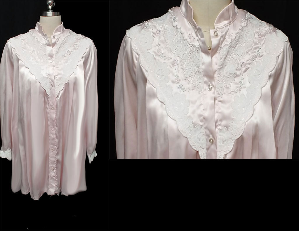 *VINTAGE SARA BETH BRIDAL GLEAMING SATIN POET'S SHIRT NIGHTGOWN WITH E ...
