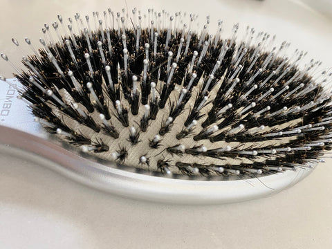 mixed-bristle hair brush