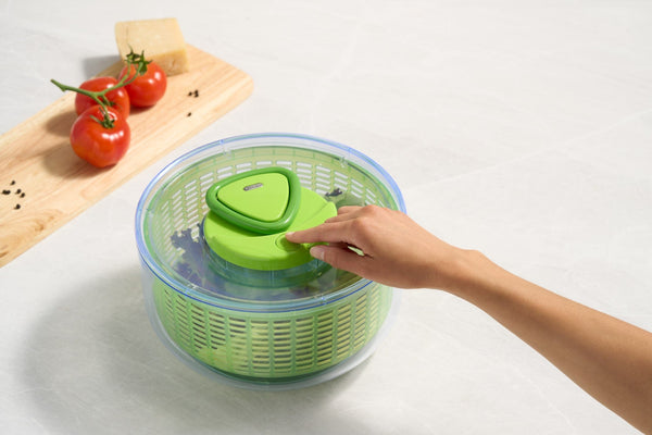 Zyliss Easy Pull Food Chopper and Manual Food Processor - Vegetable Slicer  and Dicer - Hand Held 