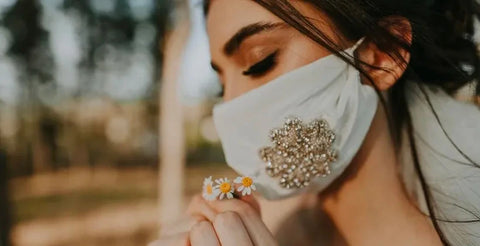 Pandemi Gelinlerine Eşlik Edecek Bir Aksesuar: Gelin Maskesi, Gelinlik Maskesi
