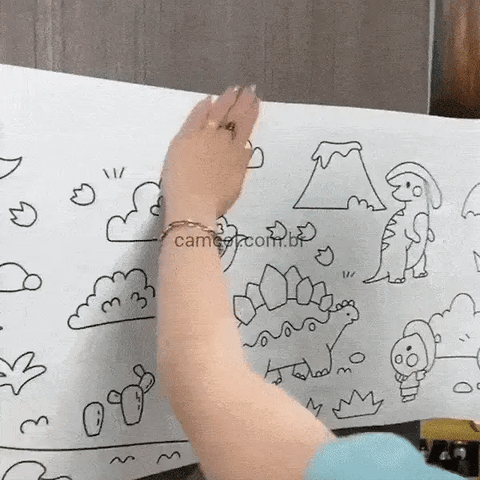 Crianças Desenhando Fotos Na Parede Ou Em Papel Pintando Crianças