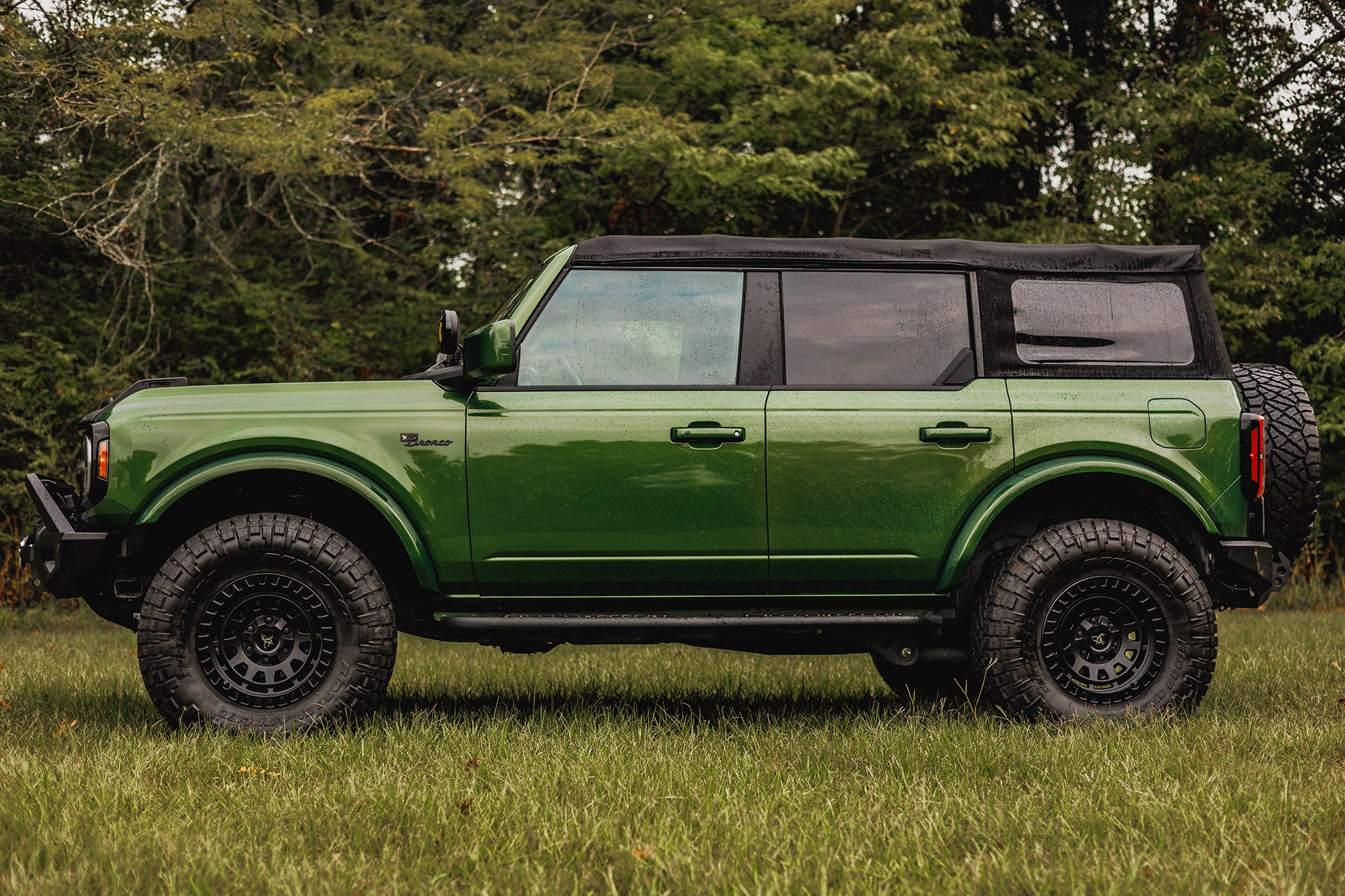 Truck Gallery | Jordan Summitt's Ford Bronco on VENTURE | Satin Black | 17x9