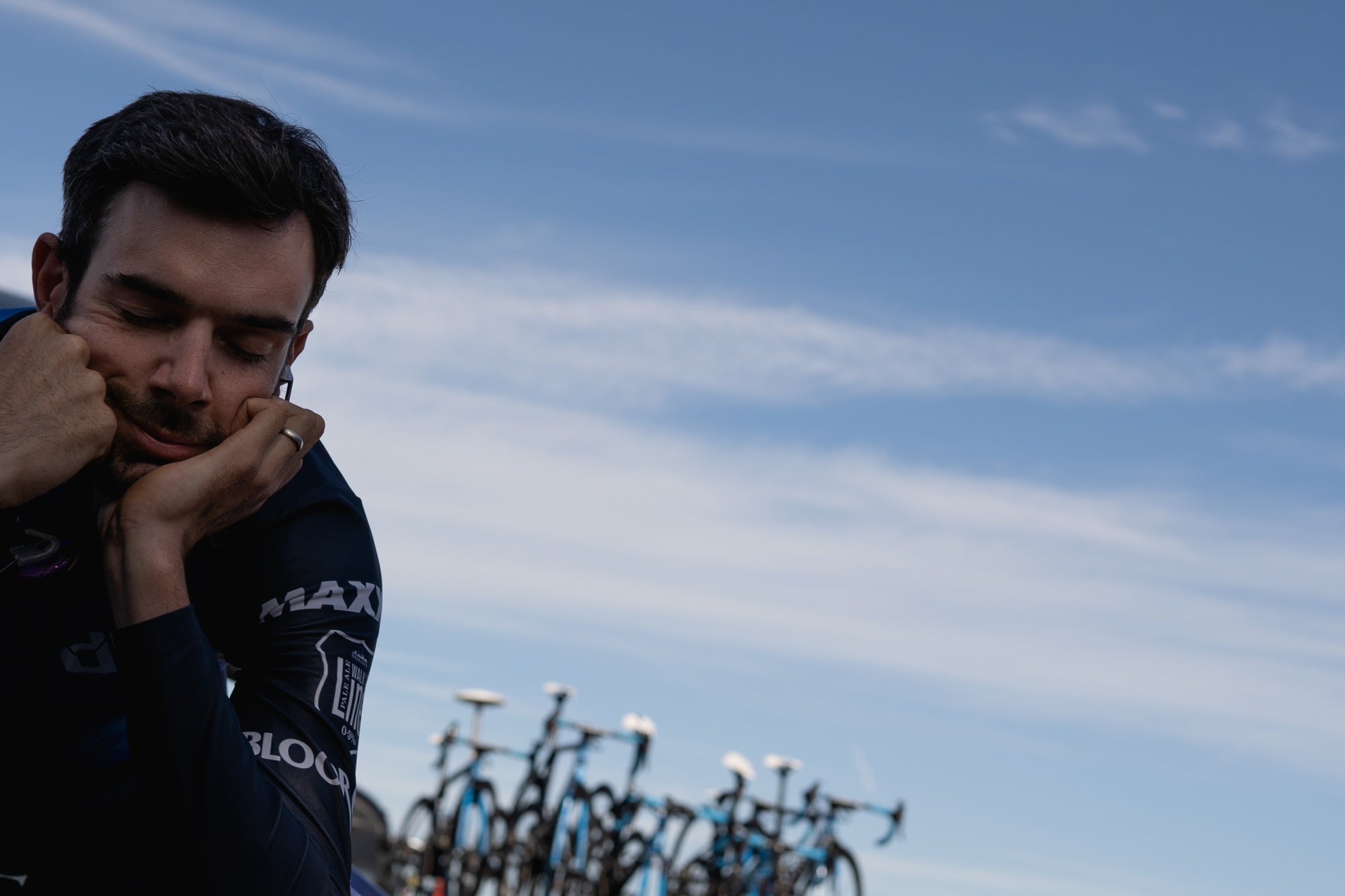 Canyon cyclist looking tired
