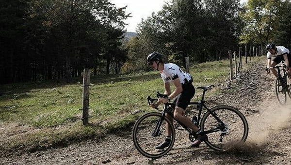 HAMISH PAINE HUNT BIKE WHEELS AUSTRALIA BRAND MANAGER GRAVEL BIKE SLIDE