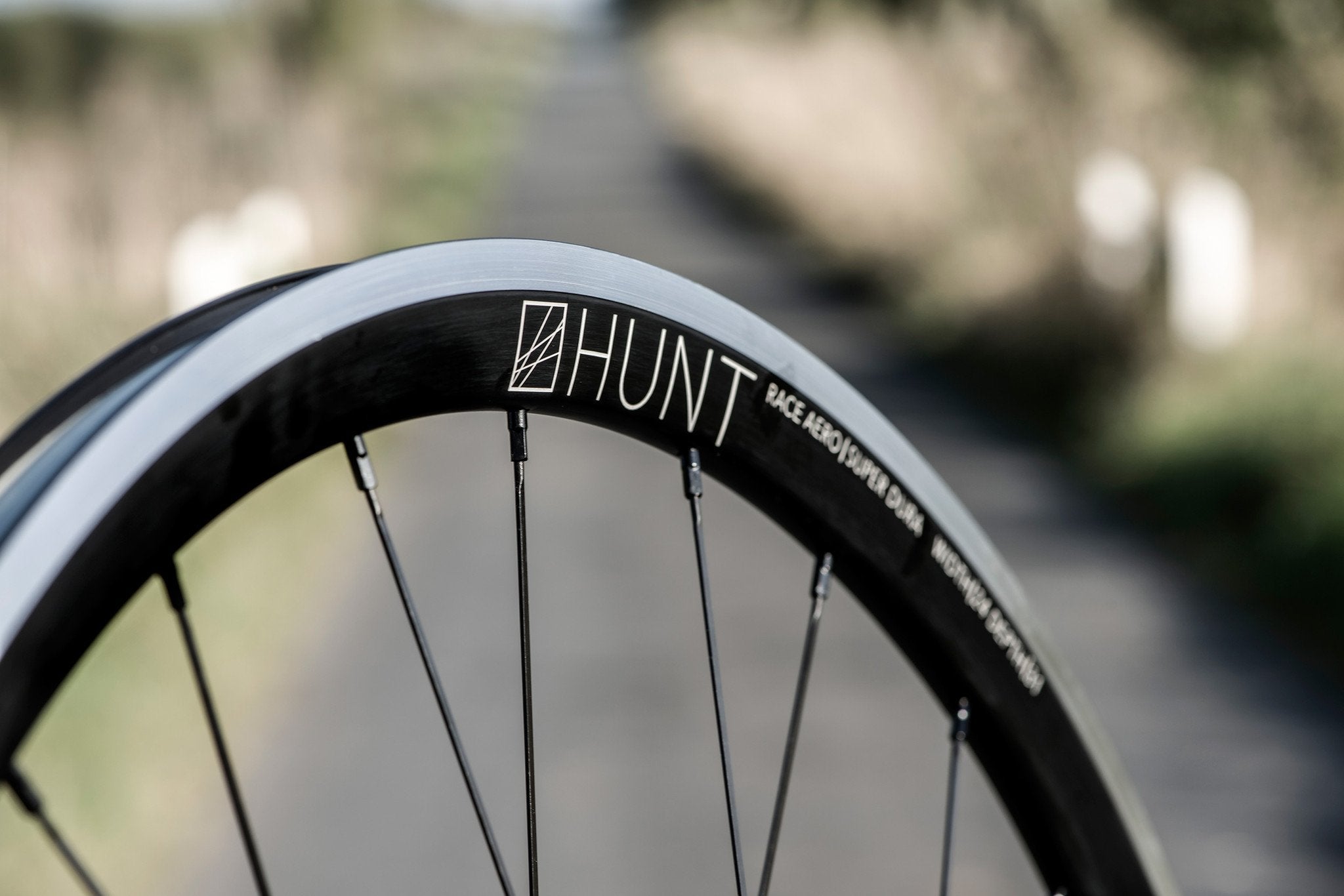 hunt race aero wheels